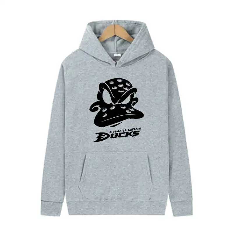 Outdoor Sports Jogging Hoodie Ducks Print Fashion Trends Tops Autumn Men Casual Streetwear Pullover Spring Unisex Clothing W251021
