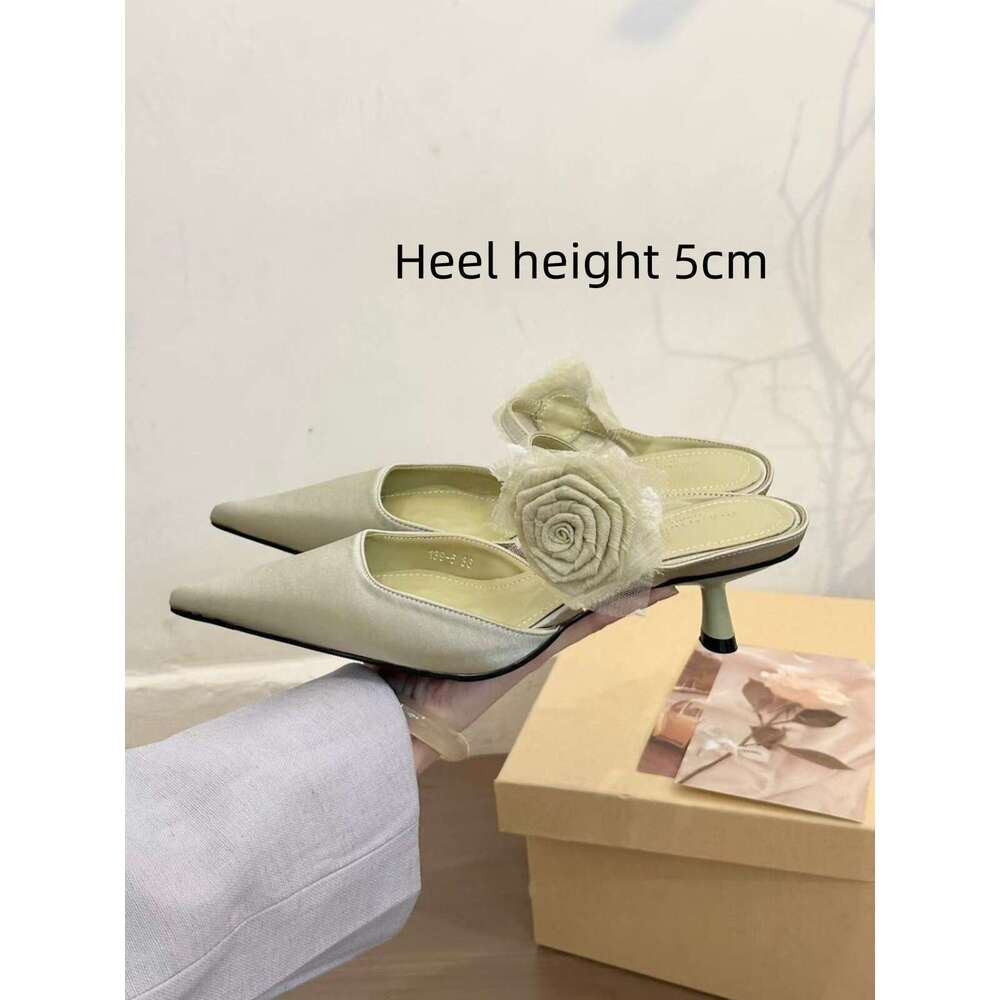 Titing Cloud Mist Gentle Designer Shoe Satin Rose Flower Headband Half Slippers Women Spring 2025 Elegant Thin Heel Single Shoes