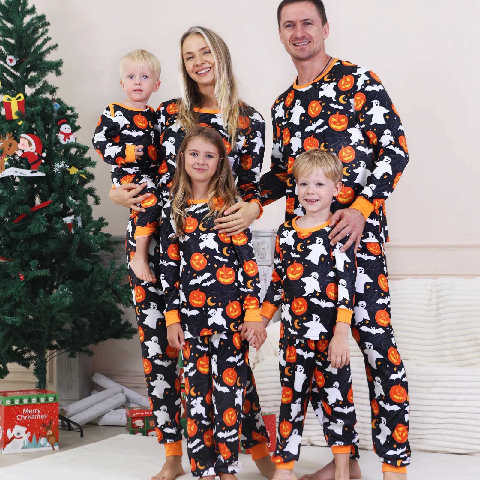 2025 Halloween Pajamas Family Matching Clothes Mother Kids Baby Pyjamas Set Look Sleepwear Mother And Daughter Father Son Outfit L2510216FLV