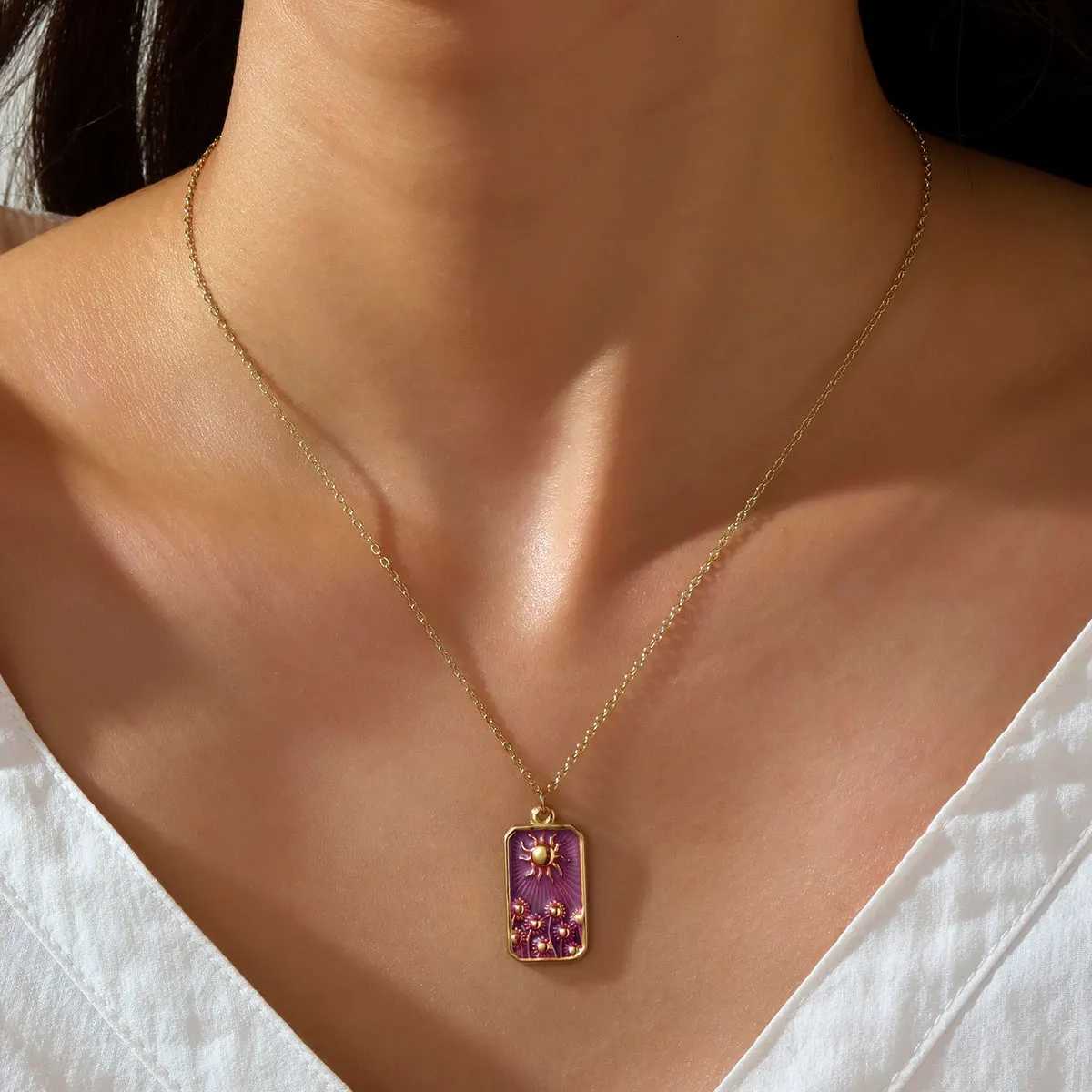 14K Gold Color Waterproof Stainless Steel Square Sunflower Sun Charm Necklace Pendant Choker Jewelry for Women Daily Wear XJ250717