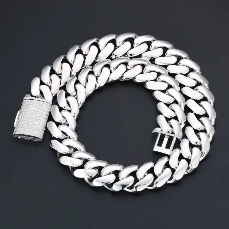 Elegant Mens Copper Cuban Link Chain Necklace with Sparkling Cubic Zirconia Expertly Gold Plated in for a Timeless Luxury Look