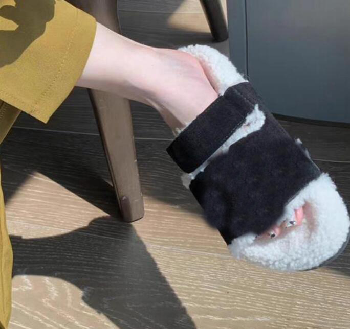 Designer Sandals winter Ladies Sandals Slippers women Summer Shoes Shoes Outdoor Beach Slippers Ladies Classic Fashion Casual slides