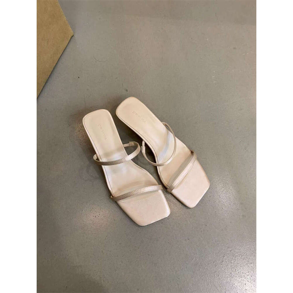 Internet Celebrity Designer Shoe Style Half Slippers for Women 2025 Summer Korean Chic Minimalist Thin Strap Open Toe Wedge Versatile Sandals