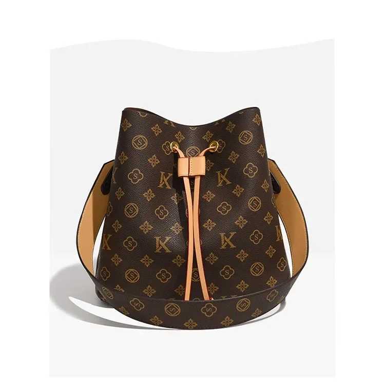 2025 New Genuine Sophisticated Leather Bag for Women Trendy Old Flower Print Drawstring Closure Spacious for Daily Use Z251018