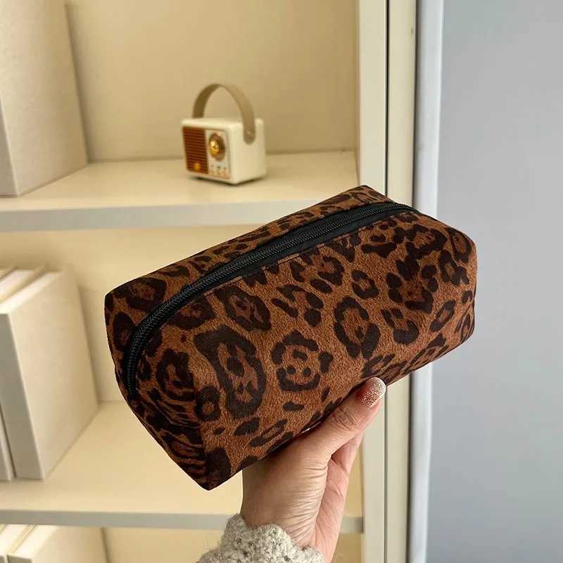 Large Women Leopard Cosmetic Bag Box Shaped Zipper Make Up Bag Travel Washing Makeup Organizer Beauty CaseW251021