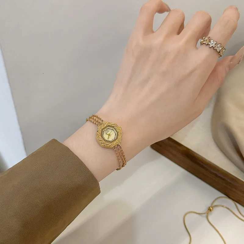 Elegant Gold Bracelet Ladies Retro Luxury Womens Quartz Fashion Ultra Thin Chain Jewelry Gift for WomenXJ251021
