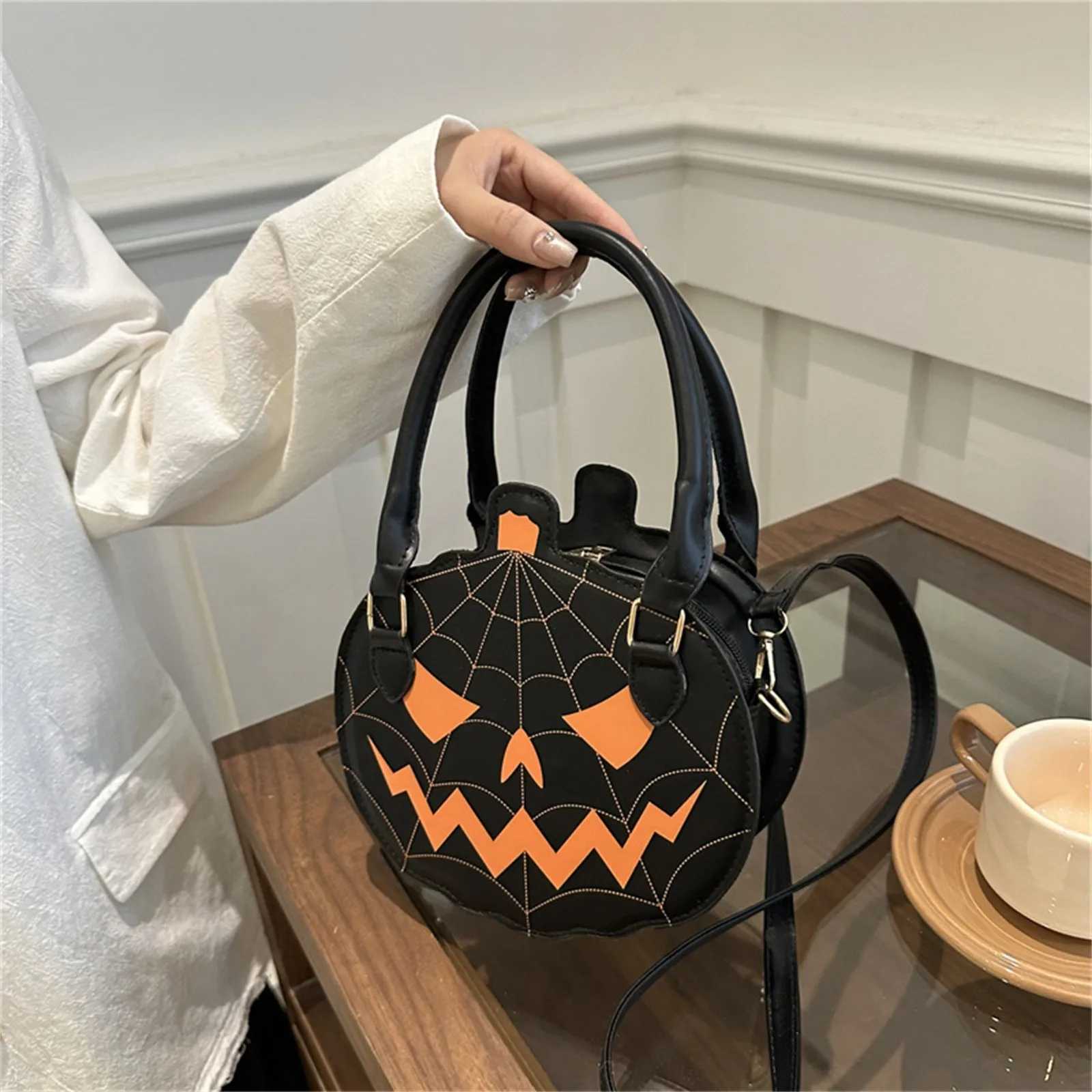 Halloween Fun Pumpkin Bag 2025 New Fashionable Personalized Creative Trendy Single Shoulder Womens Bag Cartoon Crossbody BagXJ251021