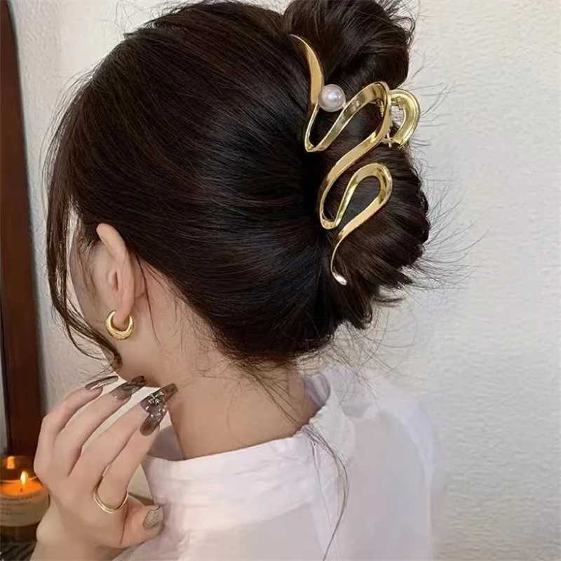 2023 Vintage Geometric Hair Clip Barrette Crab Korea Large Hair Claws Hairpins Hairgrip Headwear For Women Girl Hair AccessoriesW254021