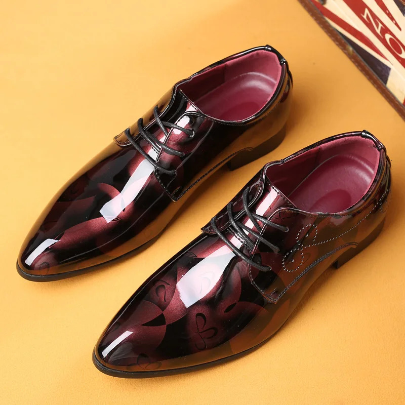 Fashionable British Plus Size Mens Shoes Glossy Business Casual LaceUp Shoes 251021