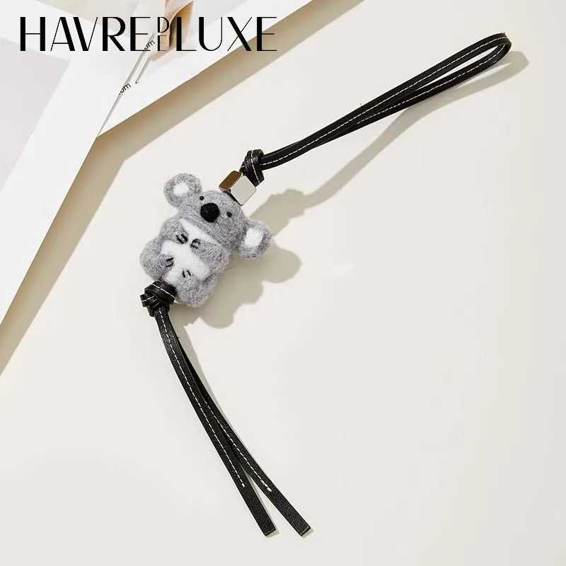 Advanced Animal Charm Wool Felt Handmade Koala Panda Rabbit Pig Deer Sheep Owl Animal Fruit Cute Doll Bags Accessories J251121