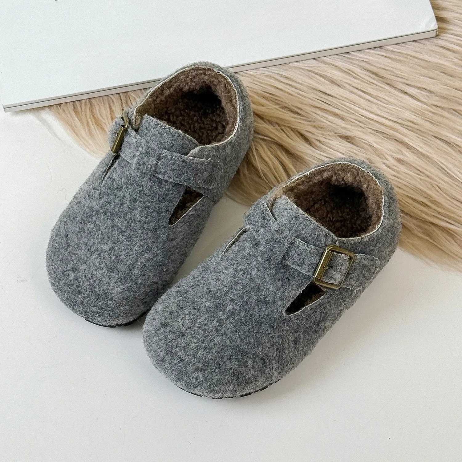 Winter Children Boys Girls Warm Fur Flat Casual Shoe Kids Toddler Suede Plus Velvet Thickened Velvet Warm Cotton Shoes W251021