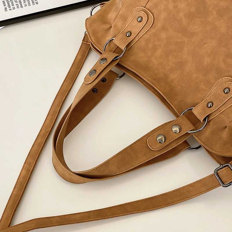 Luxury PU Leather Crossbody Bags Retro Large Capacity Hobo Shoulder Bags Travel Underarm Pouch Women Autumn Winter Handbag Z251018