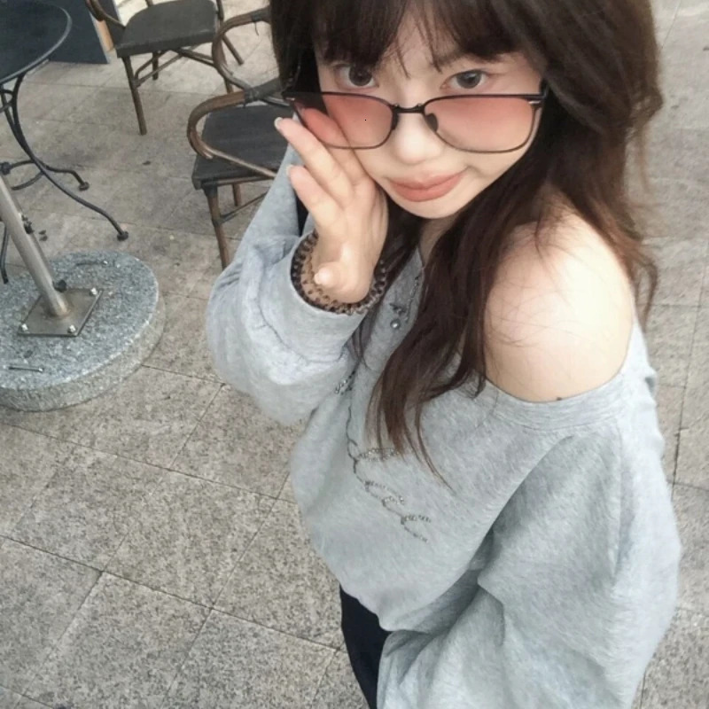 Women Hoodies Autumn Streetwear Off Shoulder Seductive Cropped Allmatch Sweatshirts Baggy Fashion Print Aesthetic Casual 251017