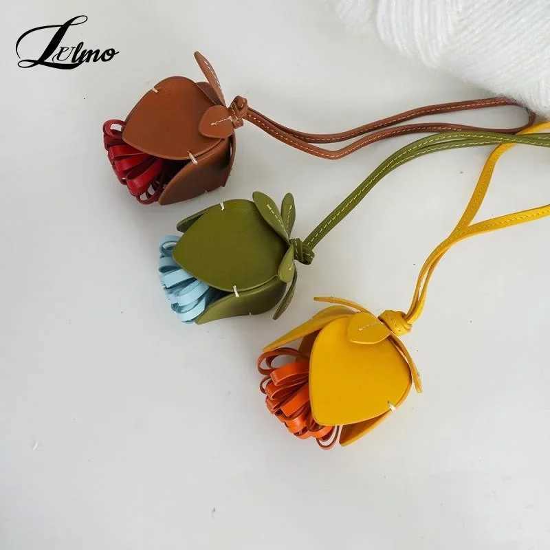 Flower Tassel Ball Bag Charm Leather Pendant Luxury Fashion HighGrade Flower Car Pendant Decoration Bag Accessories W251021