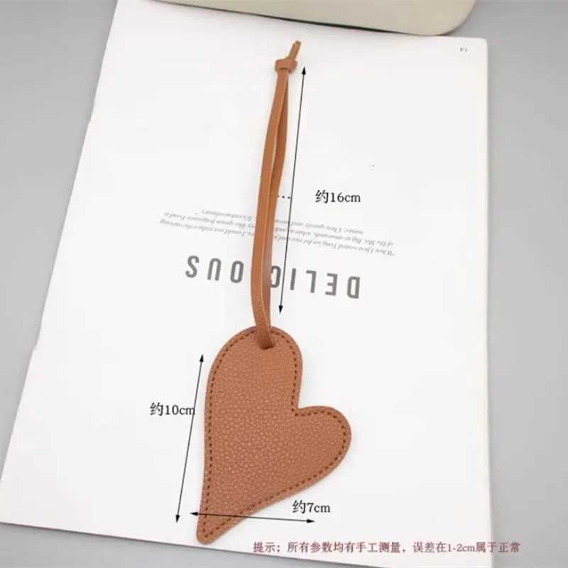 Hot PU Leather Chain Keychain Handmade Heart Key Ring For Women Girls Handbag Pendant Ornament Accessorie Jewelry Gifts W251021