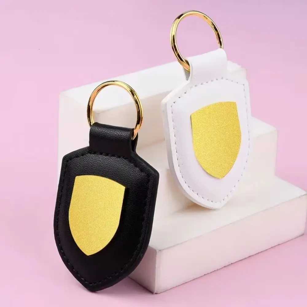 Creative Leather Car Keychain Personalized Exquisite Couple Key Chain Zinc Alloy Portable Metal Pendant Travel W251021