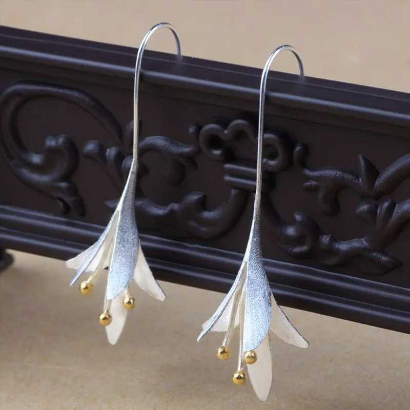 Exquisite Fashion Plant Carving Flower Earrings Classic Silver Gold Color Metal Geometric Modeling Dangle Earrings J251021