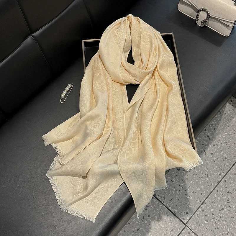 18070Malaysia Latest Tudung Bawal Fashion Print Bohemia Hijab Headscarf Wraps Premium Voile Soft Muslim Scarf Sun Protection W251021