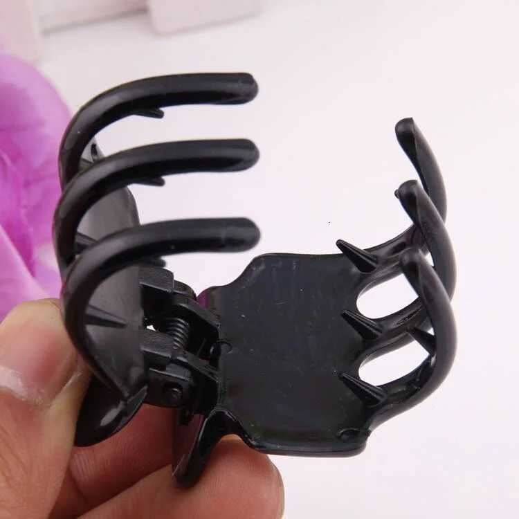 2 Pieces Hair Claw Clips for Thick Hair Plastic Ponytail Holder for Women Hairdressing Salon Tool Crab for Hair Summer HeadwearW254021