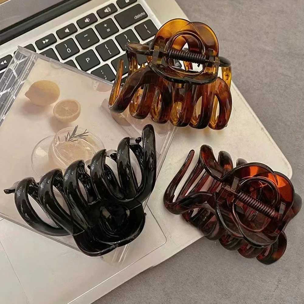 Acrylic Pumpkin Hair Clips Hollowed Simple Fashion Hair Claw For Women Vintage Temperament Shark Y2k Trendy Hair Volume ClipsW254021