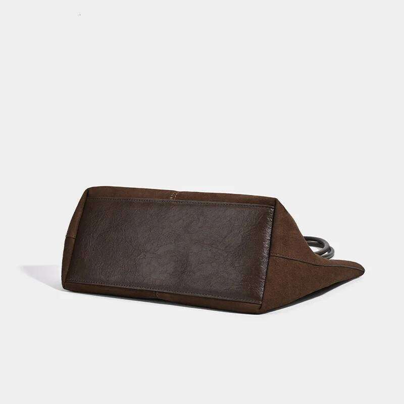 New Women's Retro Suede Frosted Casual Large Design Commuter High-End Armpit Soft Handle Zipper Closed Tote Bag 251021