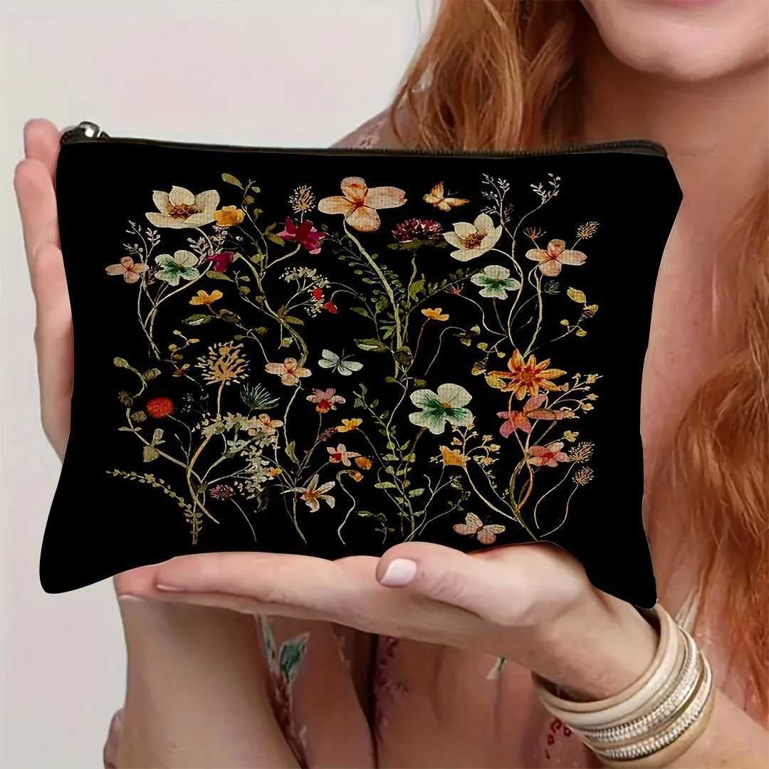 Durable Polyester Chic Black Floral Makeup Bag with Zipper Versatile for Travel Vacation Business Outdoor Use Cosmetic PouchW251021