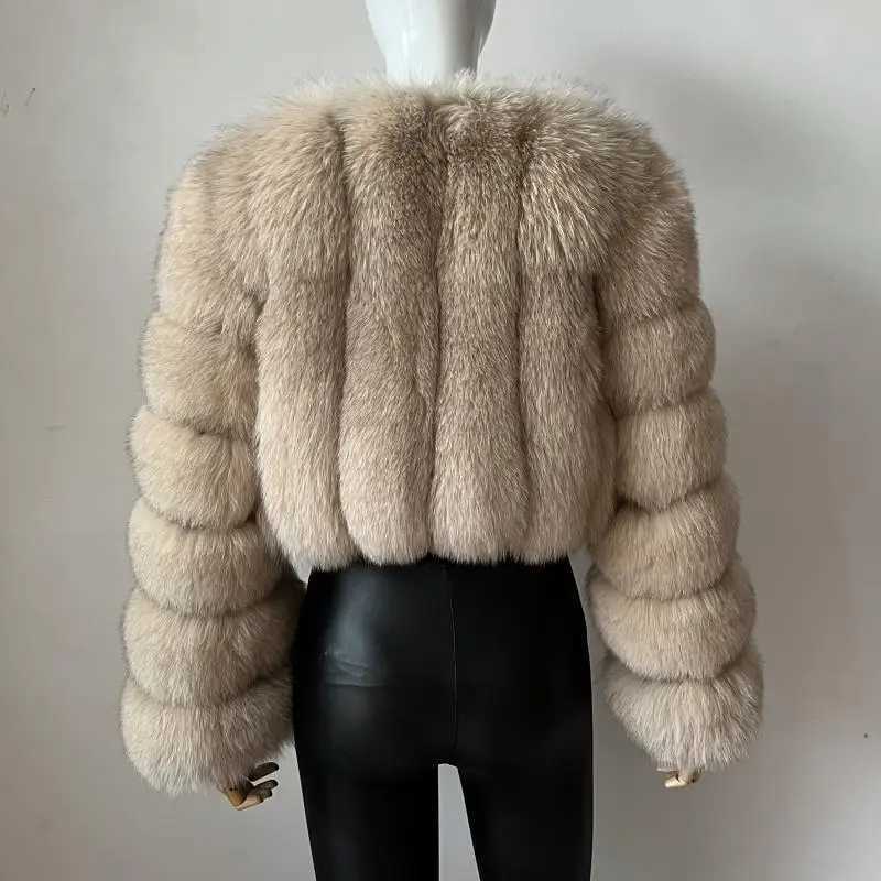 2023 New Short Style Real Fox Fur Coat Winter Woman Natural Warm Fashion Luxury1 Y251105