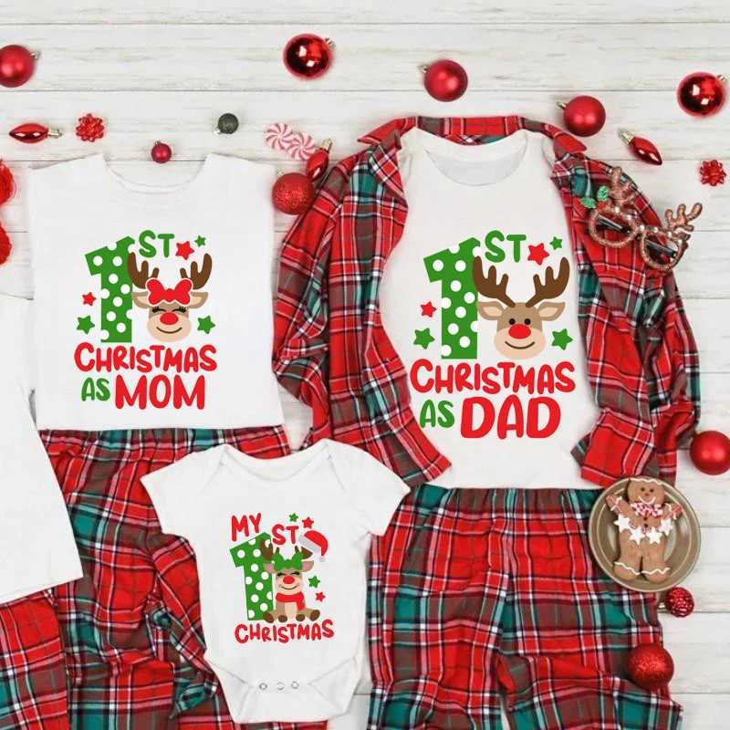 My First Christmas As Dadmom Print Family Matching Clothes Mother Father Tshirt Baby Romper Xmas Party Family Outfit T Shirts L251021UOS8