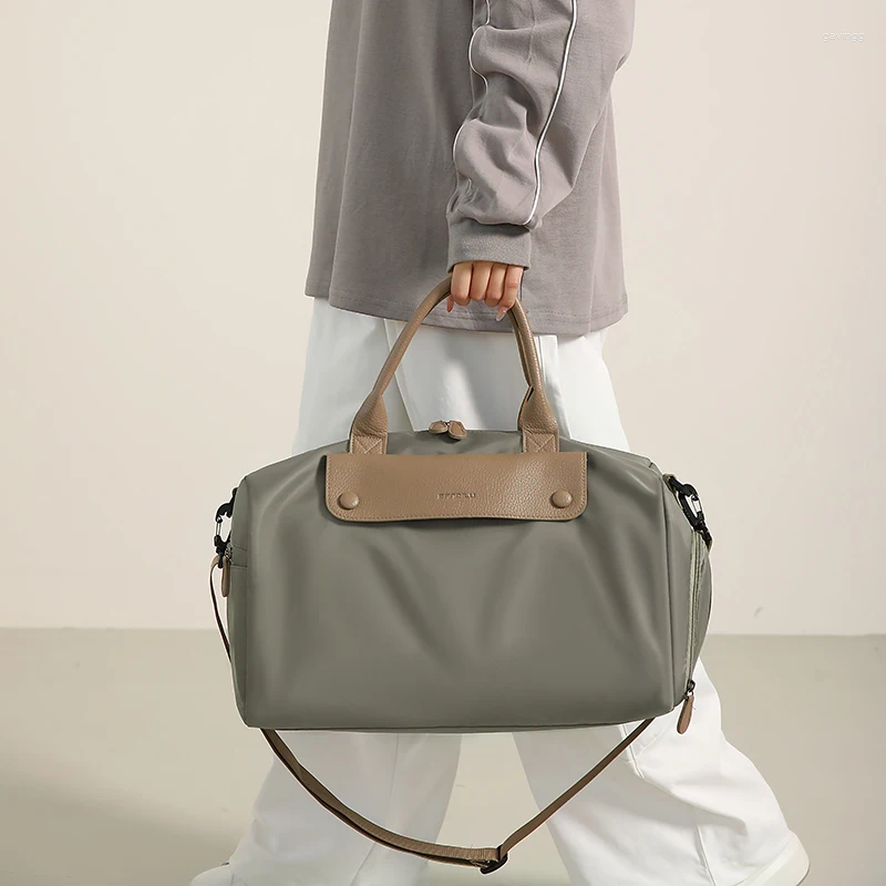 Duffel Bags Large Durable Water-Resistant Men's Travel Bag Multipurpose Messenger Convertible To Shoulder & Crossbody Carry / Handbag Y260225