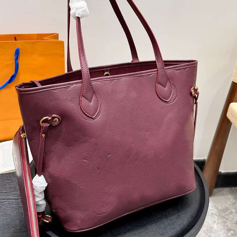 25FW Fashion Women Designer Totes Handbags High Quality Burgundy Shoulder Bags Large Capacity Shopping Bag Mommy Tote