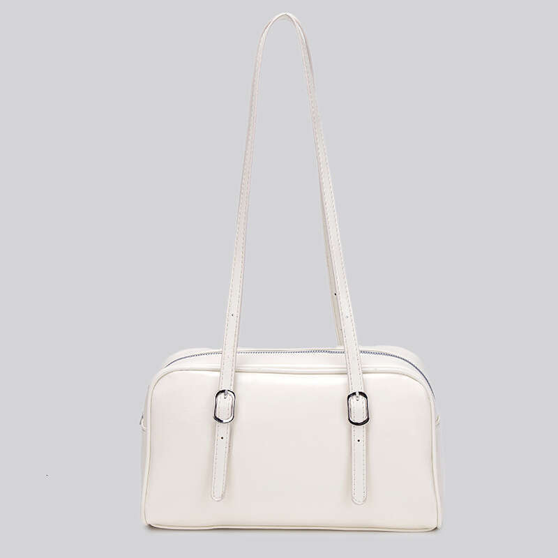 Single Shoulder Underarm 2025 Autumn Winter New Exquisite Versatile Texture Niche Korean Style silver Tote Baguette Bag for Women