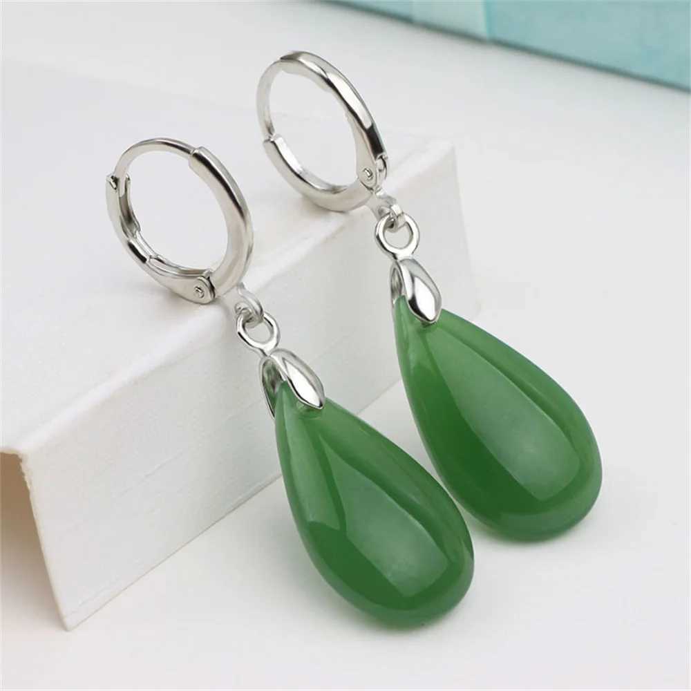 Natural White Green Jade Water Drop Hoop Earring for Woman Trendy Jade Dangle Earrings Vintage Stone Bridal Jewelry Girls Gift J251021