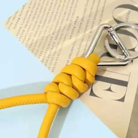 Leather Woven Car Keychain High End Key Holder Automobile Key Pendant Luxury Key Ring Accessory Bag Hanging Decoration J251121