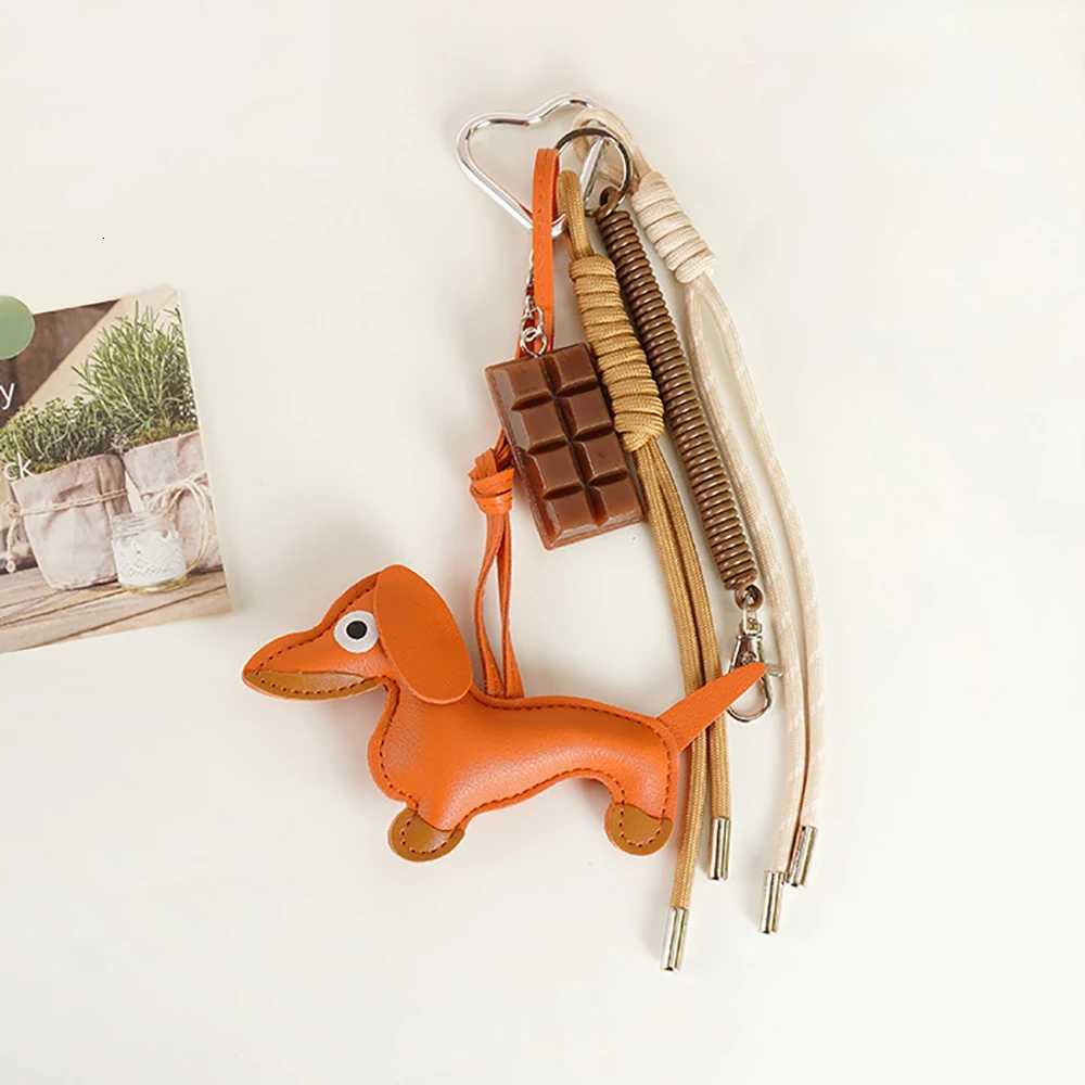 Trendy Gift Cute Sausage Dog Keychain Leather Woven Rope AntiLost Luggage Tag Car Bag Charm Men Women Fashion Accessories Gifts W251021
