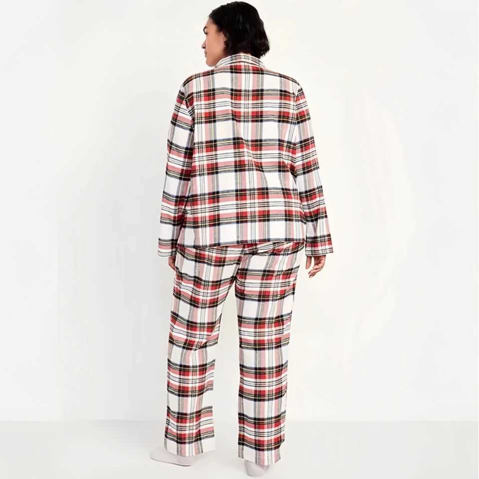 New Year Family Clothes 2025 Fahion Plaid Cotton Baby Romper Dad Mom Kids Family Matching Pajamas Set Sleepwear Home Loungewear L2510218XMZ