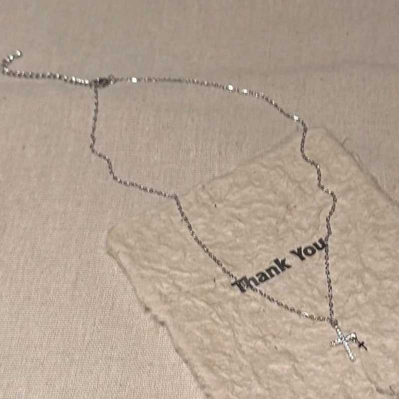Fashion Simple Stainless Steel Cross Necklaces for Women Luxury Design Metal Zircon Collarbone Chain Choker Jewelry Birthday Gift XJ250717