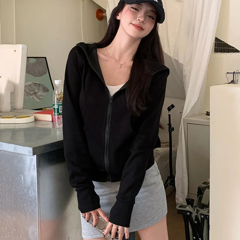 Gray Zipper Hooded Sweatshirt Women Korean Slim Fit Cardigan Long Sleeve Coat Woman Solid Pockets Sports Hoodies Jacket 251017