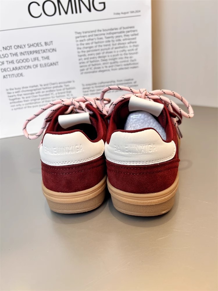 2025Niche design red German training shoes women's new fashion embroidered platform casual sports shoes in early spring