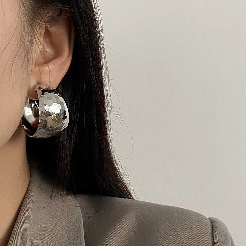 Retro Simple Semicircle Dangle Earrings for Women Vintage Big CShape Drop Earrings European Metal Geometric Party Jewelry Gift J251021