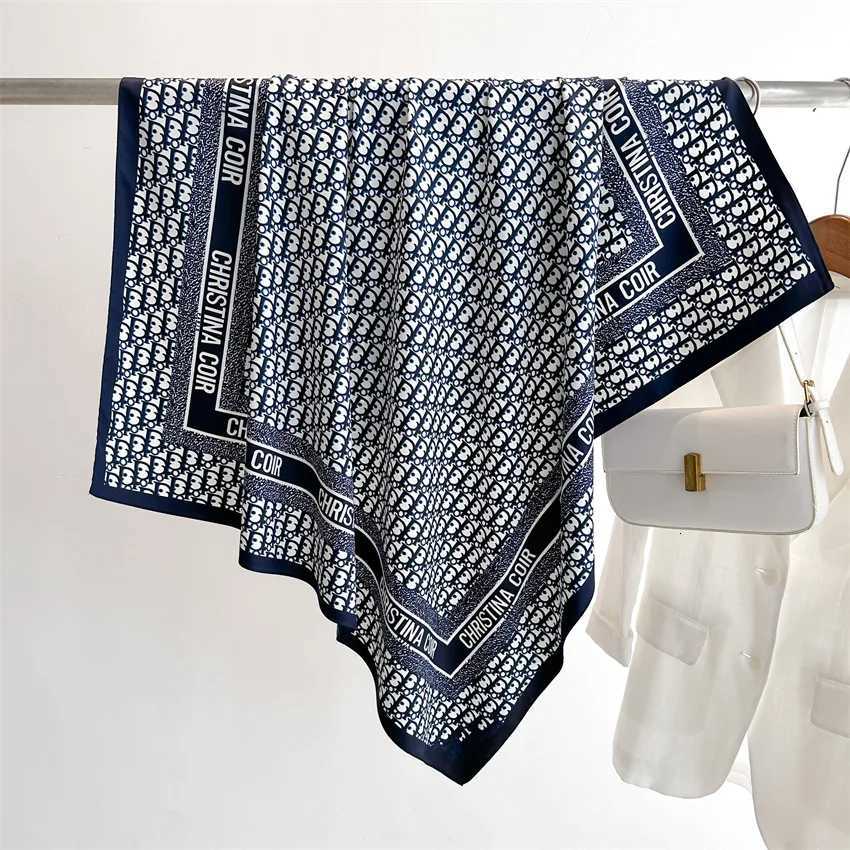 2025 Design Luxury 90cm Silk Wen Scarf Sunscreen Foard Shawl Hijab Fa Hair Hijab Wraps Neckerchi Bandanda EcharpeW251021