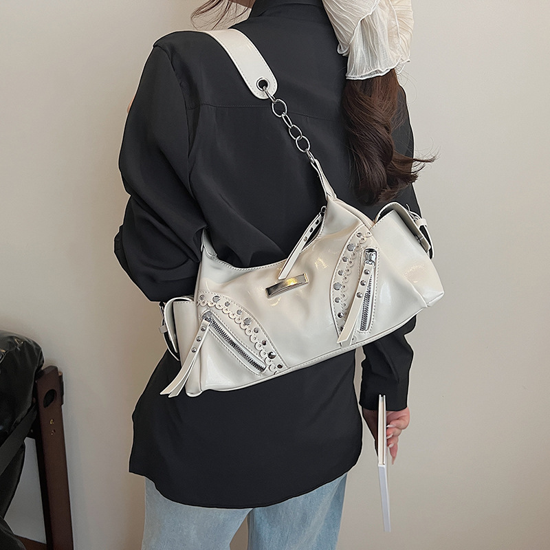 Autumn And Winter New Retro Style Designer Bag Women's Armpit Bag New Fashion Rivet Decoration Y2K Spicy Girl Luxury Handbag Women's Shoulde