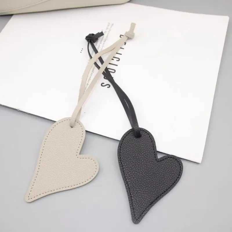 Hot PU Leather Chain Keychain Handmade Heart Key Ring For Women Girls Handbag Pendant Ornament Accessorie Jewelry Gifts W251021