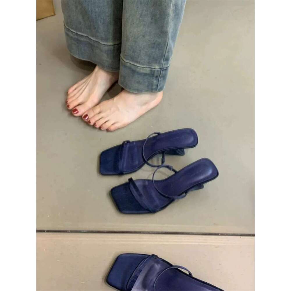 Internet Celebrity Designer Shoe Style Half Slippers for Women 2025 Summer Korean Chic Minimalist Thin Strap Open Toe Wedge Versatile Sandals