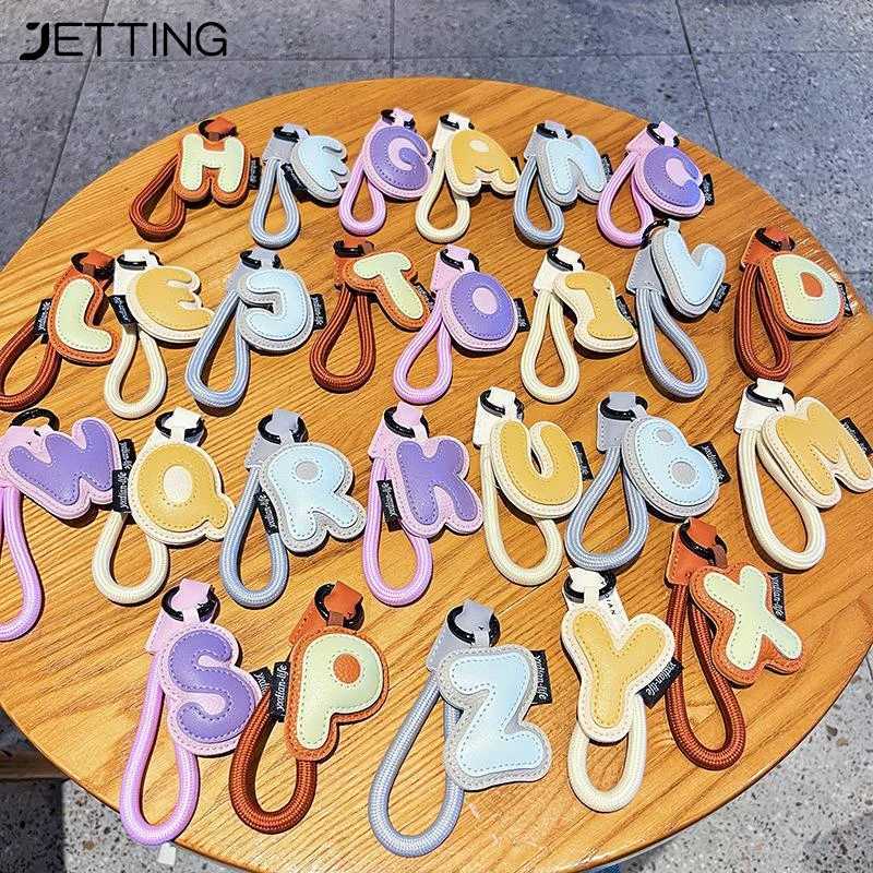 Creative Exquisite 26 English Letter Keychain PU Leather Bag Hanging Charms Alphabet Keyring Ornaments Lucky Pendant Couple Gift W251021