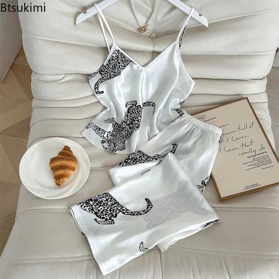 2025 Summer Womens Sexy Pajamas Leopard Print Suspenders Trousers Set Fashion Simulation Silk Senior Sense of Home Wear Pajamas Y251104