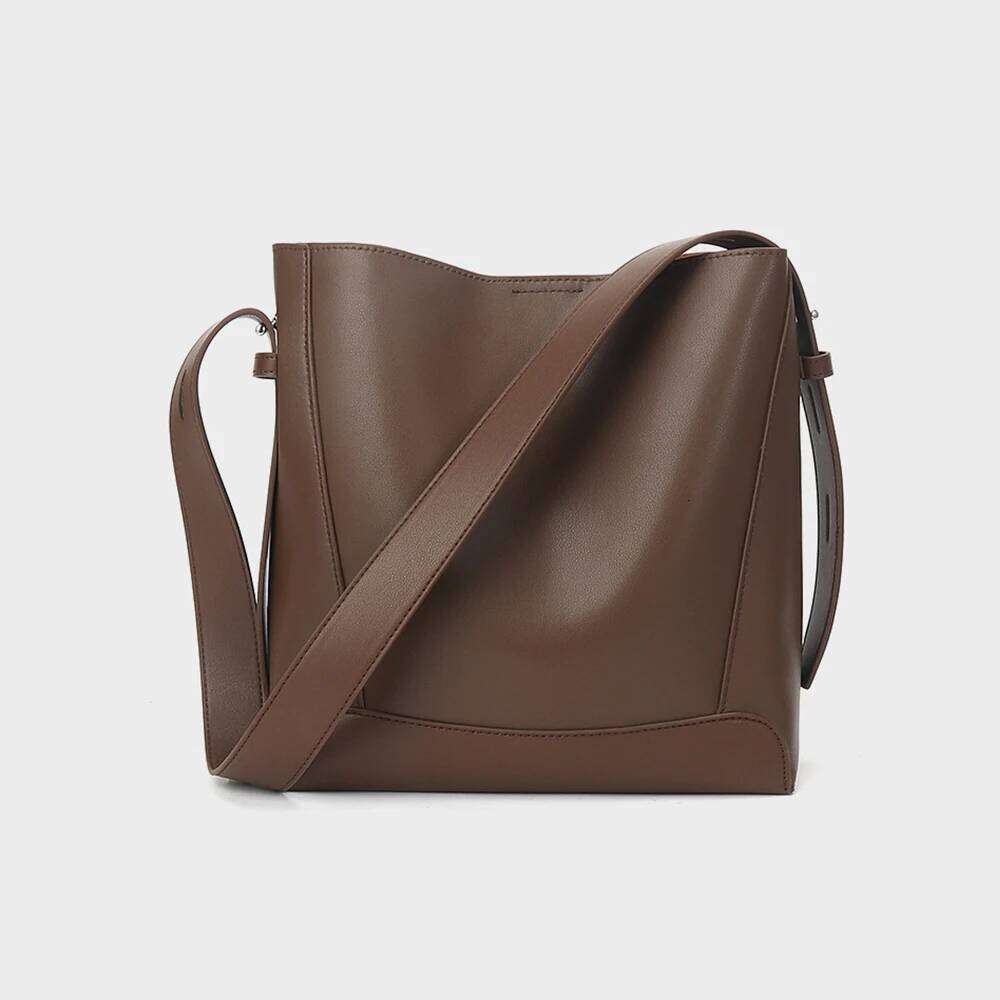 Simple Women Bucket Shoulder New Solid Color Handbags Retro Large Capacity Tote Bags Genuine Leather Women's Bag 2025