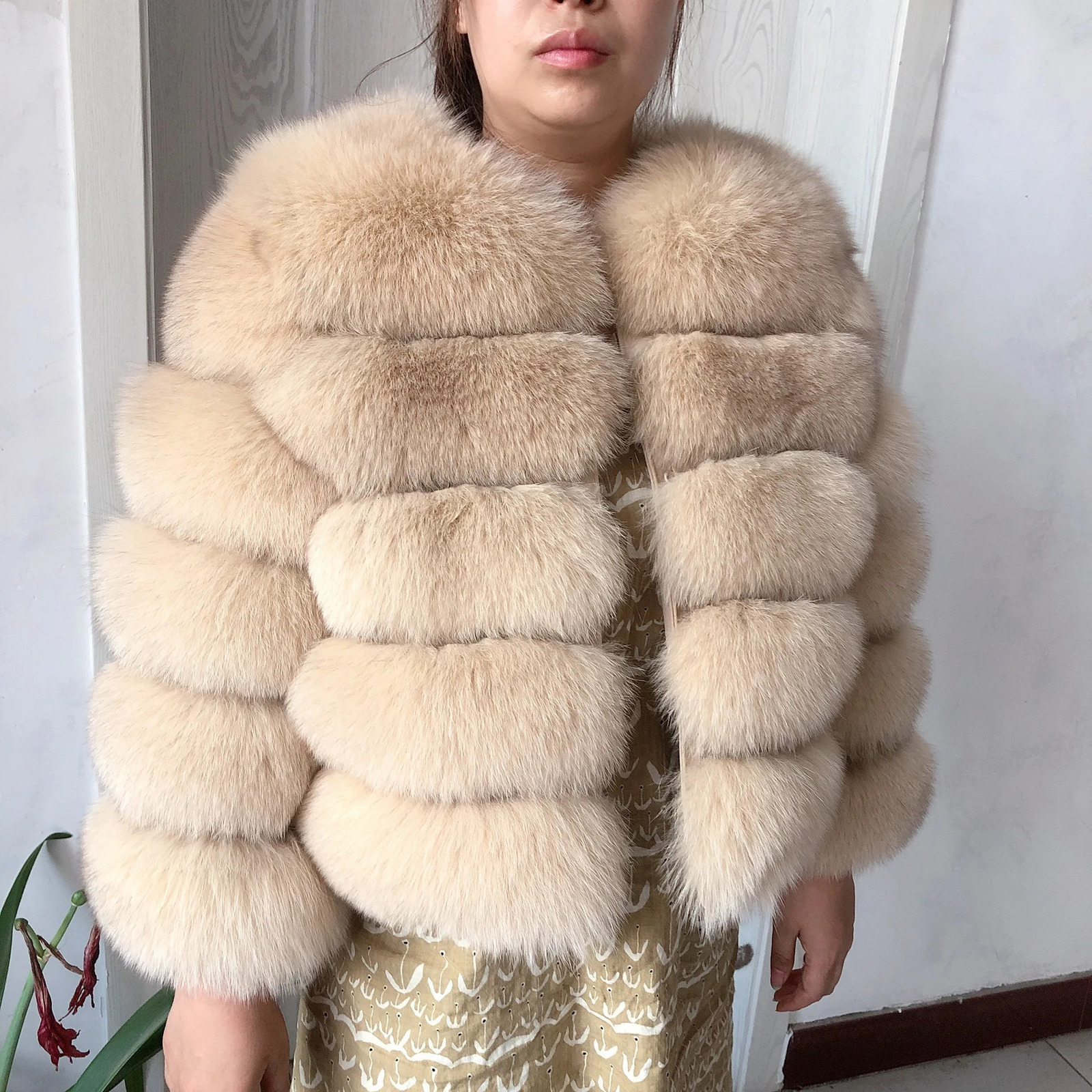 Real fox fur coat womens winter warm 100 natural fur jacket Short Raccoon fur coat womens high quality 251010