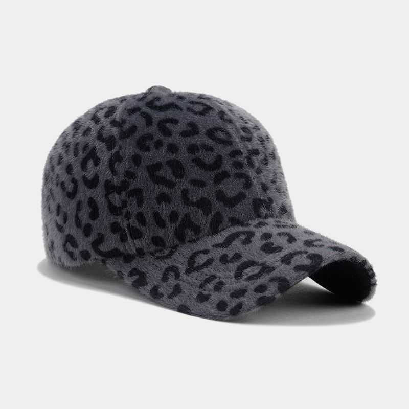 Fashion Celebrity Trend Leopard Print Baseball Cap for Women Outdoor Sun Protection Sunshade Warm Duckbill Cap Slimming Hat H251020
