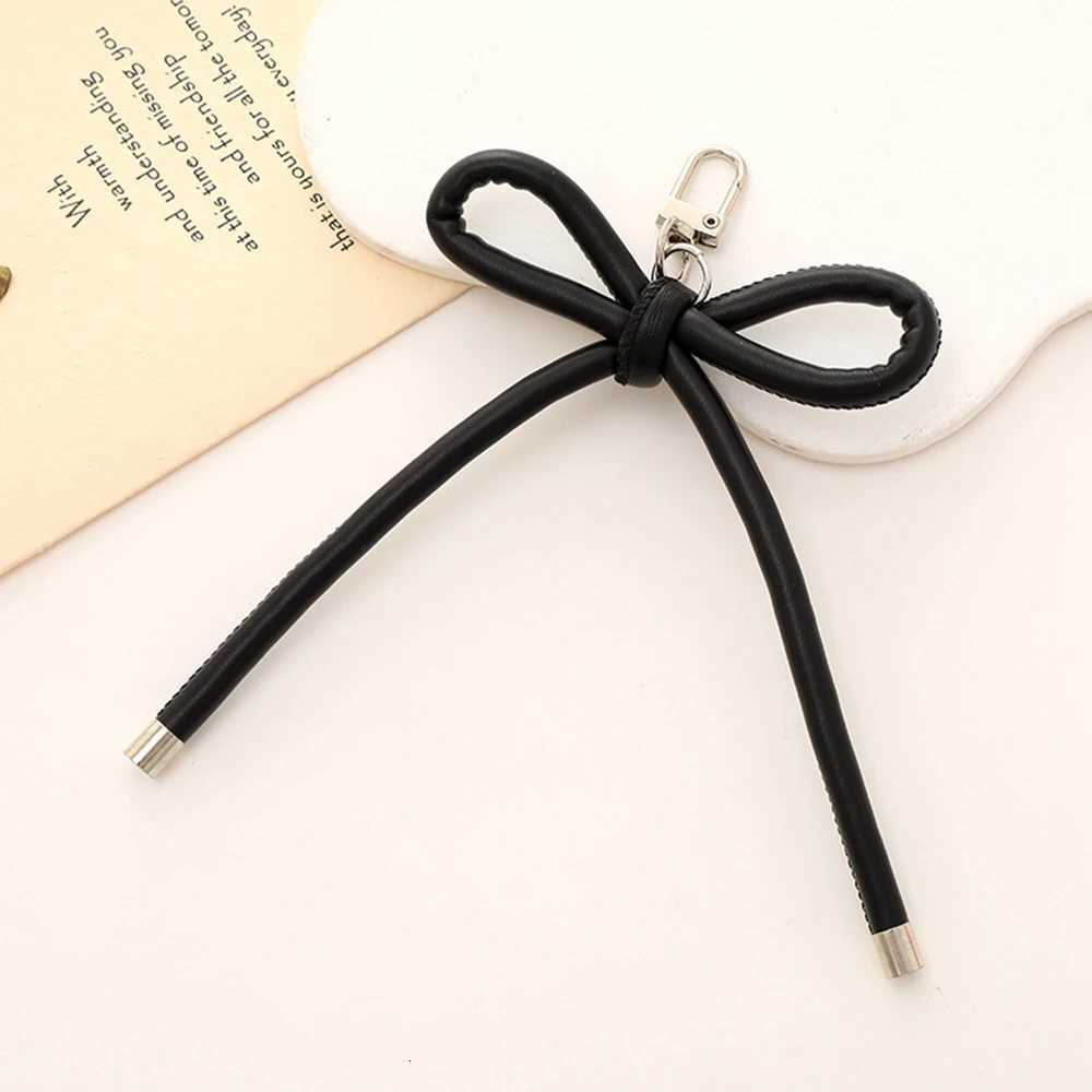 Y2K Grunge Leather Bow Keychain Vintage Harajuku Charms Bag Pendant Mobile Phone Pendant Accessories Korean Fashion W251021