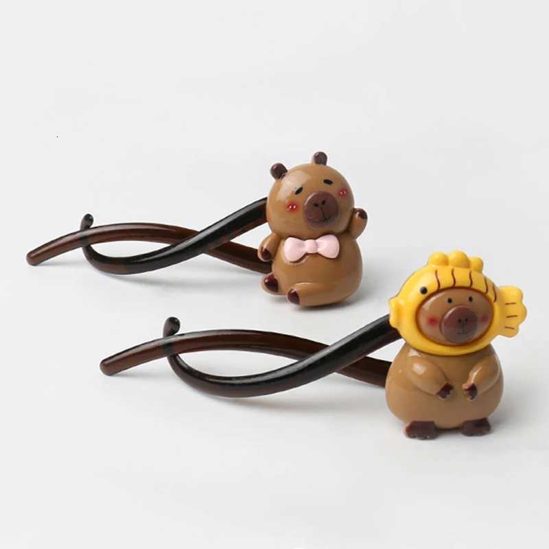 Cartoon Cute Kapibala Hairpin Hair Clips Crab Twist Fashion Lovely Capybara Hair Claw Hairgrip Hair Accessories Headwear GiftsW254021